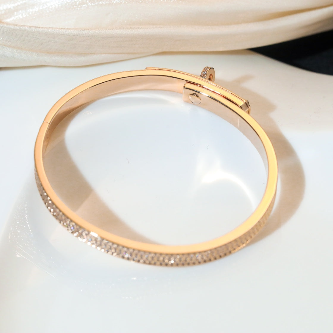[Sprite Jewelry]Kelly Diamond-Set Bracelet with Moissanite