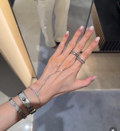 [Sprite Jewelry] Flexible Arm Chain Bracelet with Sliding Diamonds