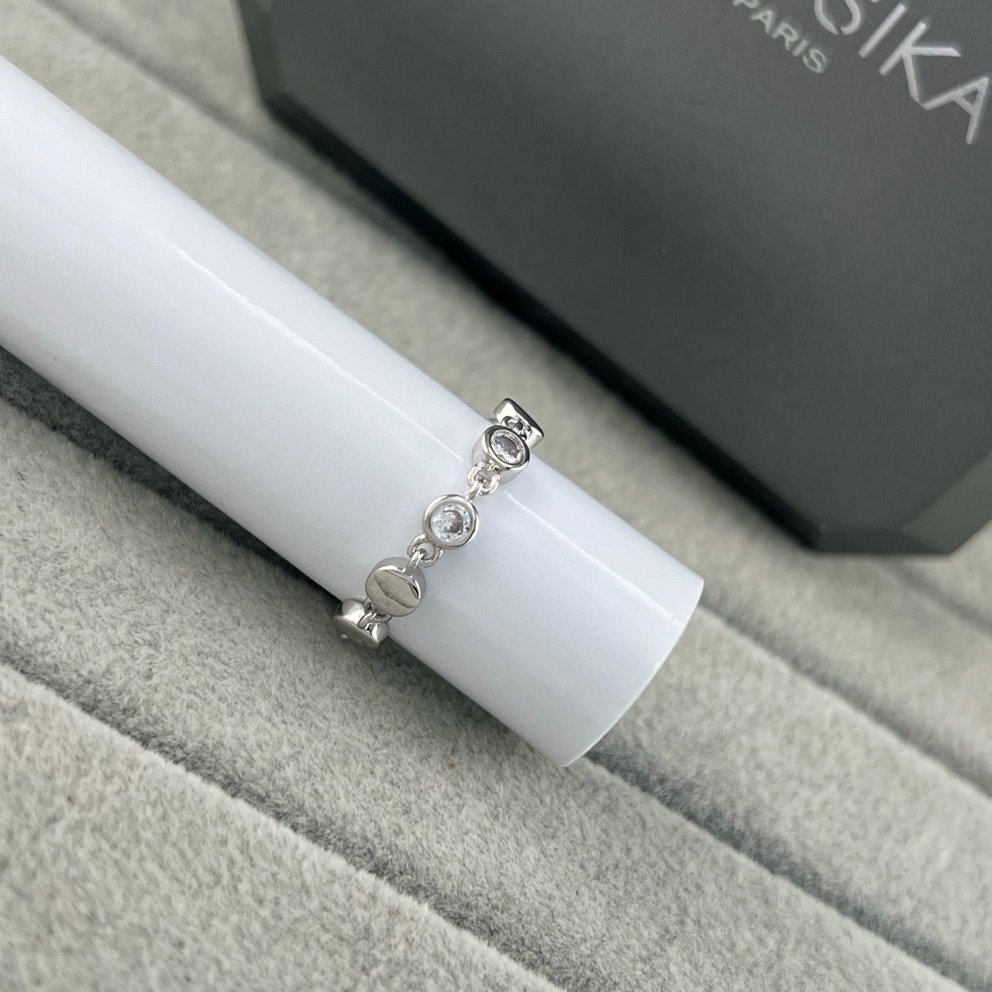 [Sprite Jewelry]Move Link Chain Ring with Two Moving Diamonds