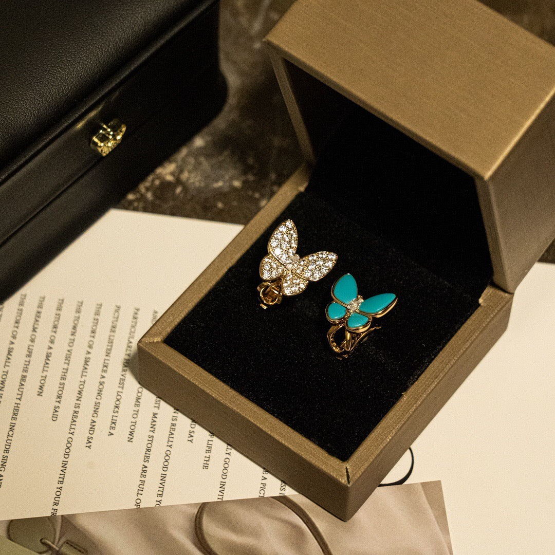 ¡®SpriteJewelry¡¯Asymmetrical Butterfly Earclips