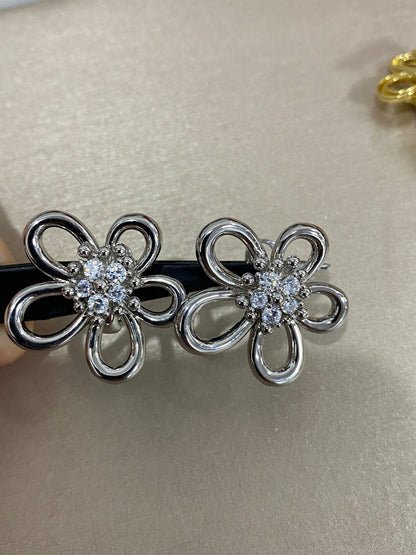 [SpriteJewelry]Flowerlace Stud Earrings,