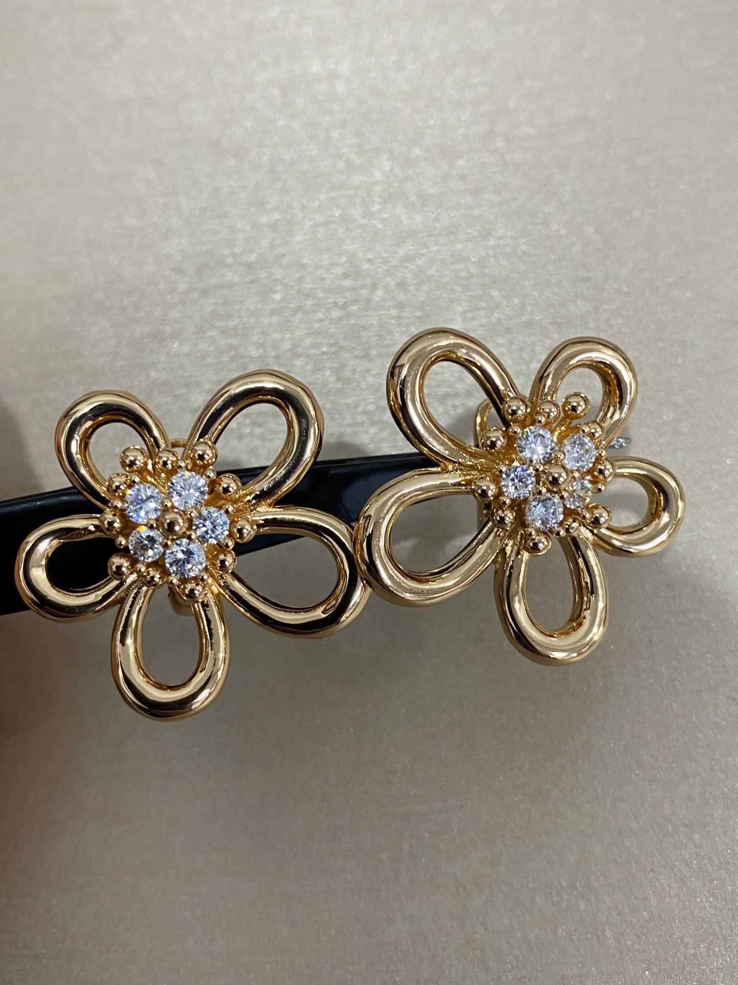 [SpriteJewelry]Flowerlace Stud Earrings,