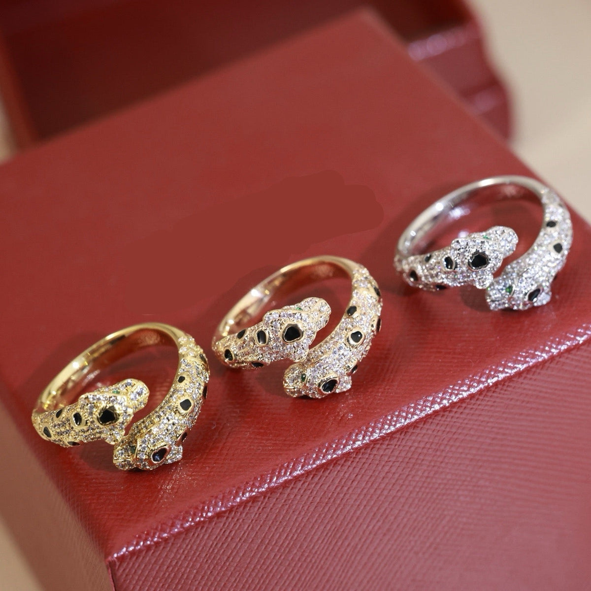 ¡®SpriteJewelry¡¯Double‑Panther‑Head Full‑Pavé Diamond Open Ring