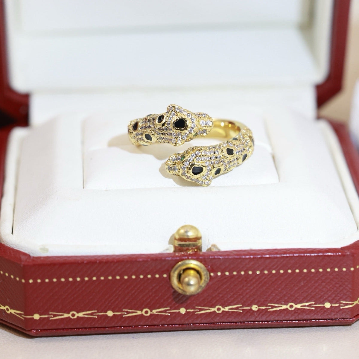 ¡®SpriteJewelry¡¯Double‑Panther‑Head Full‑Pavé Diamond Open Ring