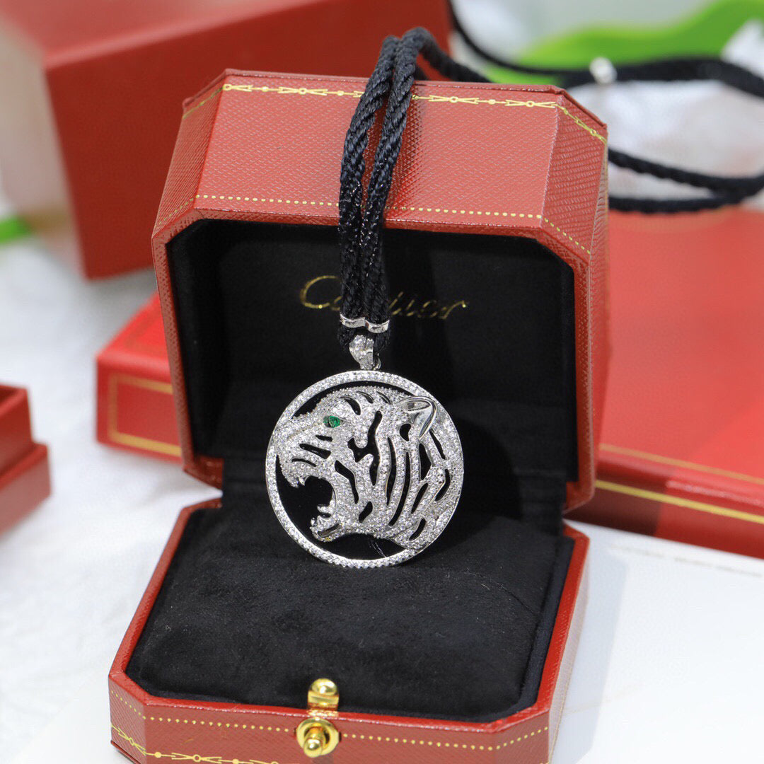 ¡®Sprite Jewelry¡ Openwork Tiger Cord Pendant Necklace