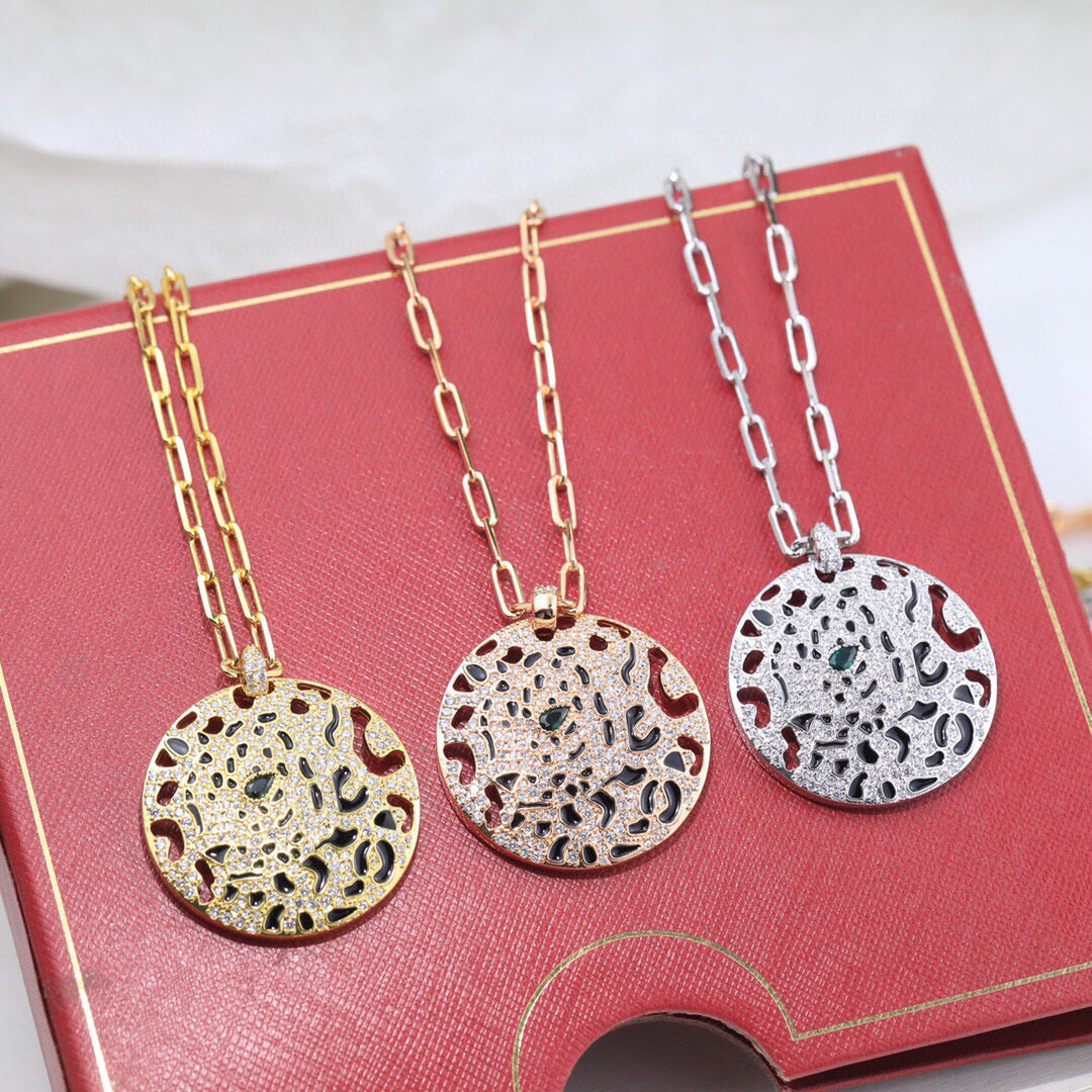 ¡®Sprite Jewelry¡¯Openwork Round Pendant Necklace