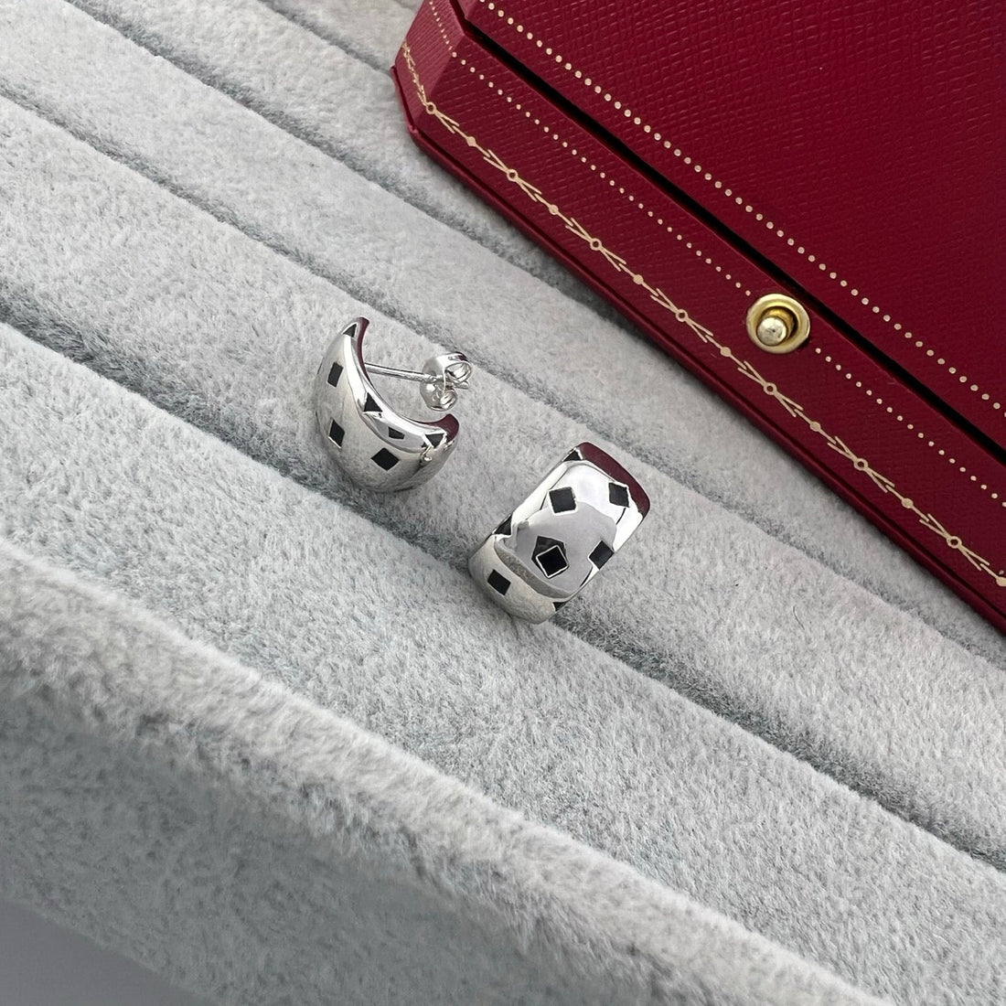 ¡®Sprite Jewelry¡¯ Dice Stud Earrings
